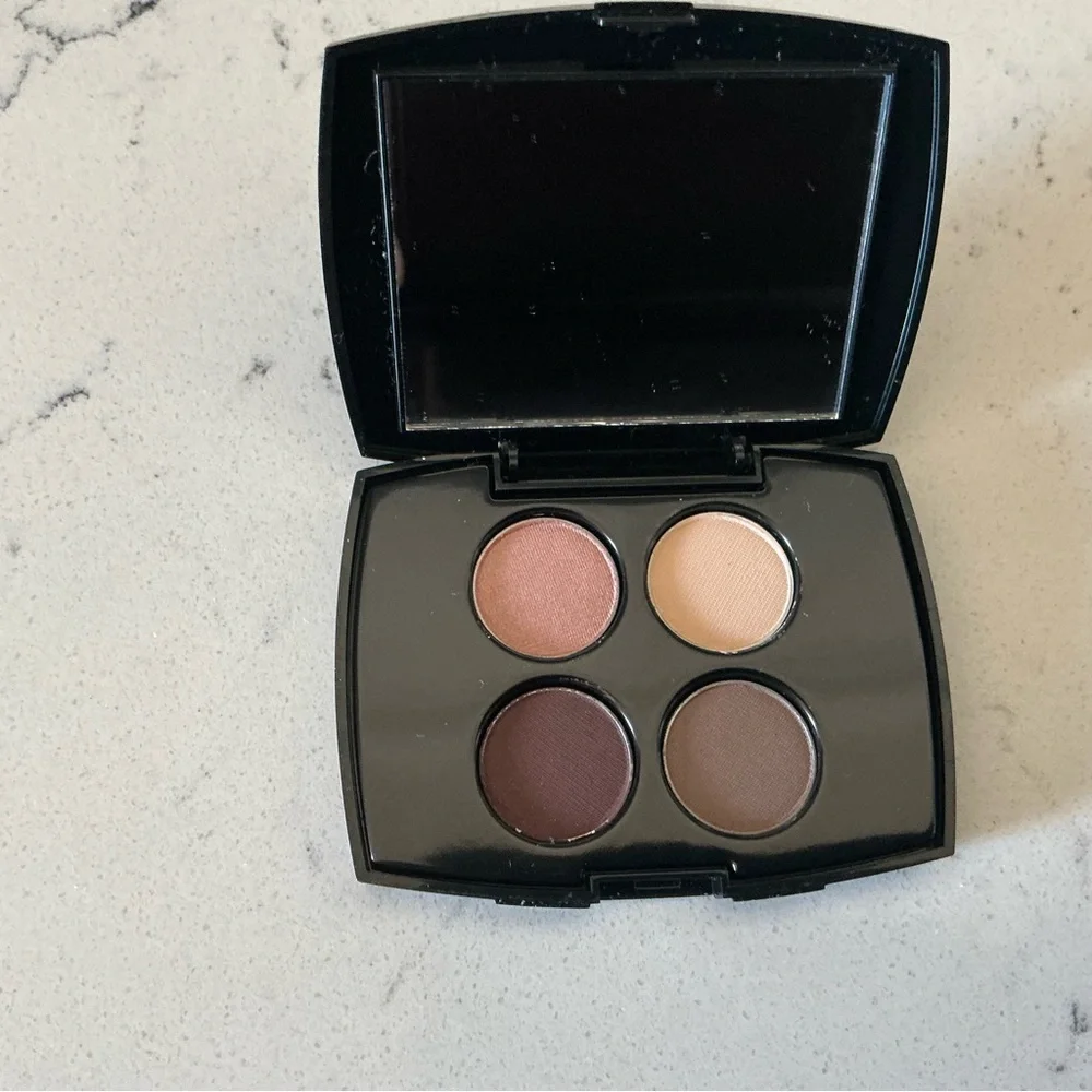 Discontinued Estée Lauder sensational effects eyeshadow shadow smooth hold